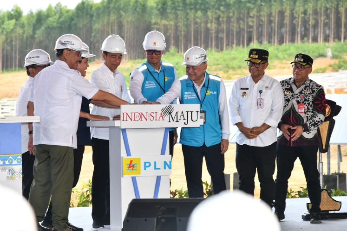 Presiden Jokowi ground breaking pembangunan PLTS PLN 50 MW di IKN Nusantara, hadirkan 100% energi bersih