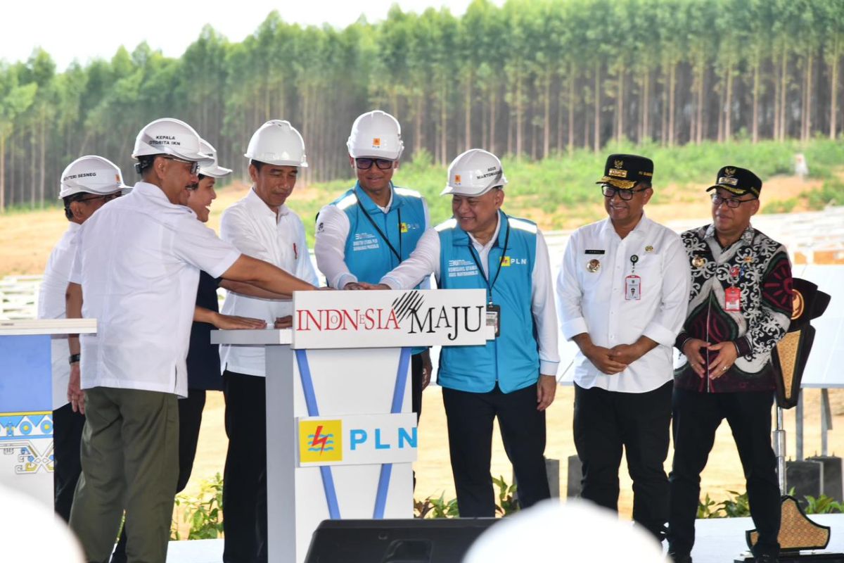 Presiden Jokowi "Groundbreaking" pembangunan PLTS PLN 50 MW di IKN Nusantara