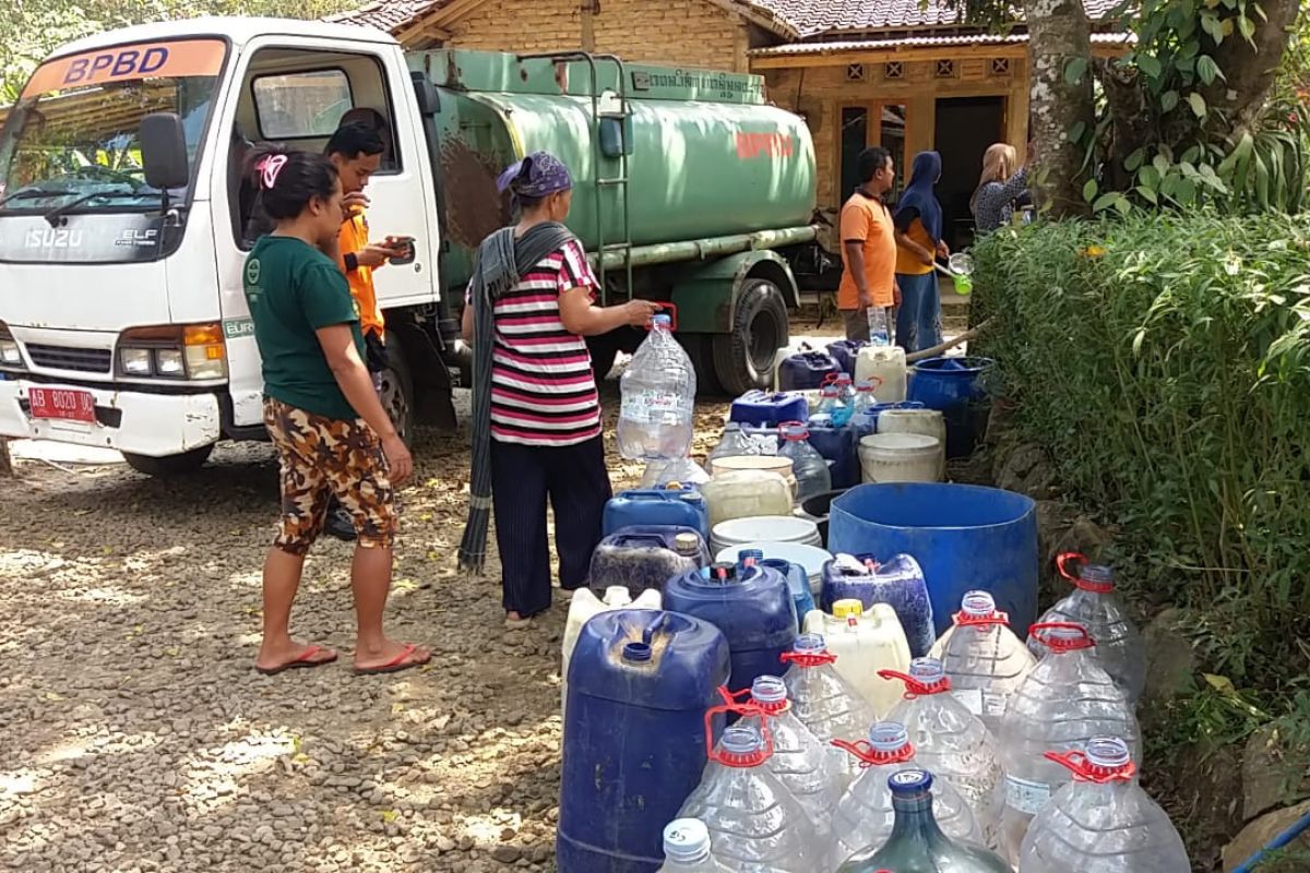 BPBD Gunungkidul salurkan air bersih 4.491 tangki ke warga