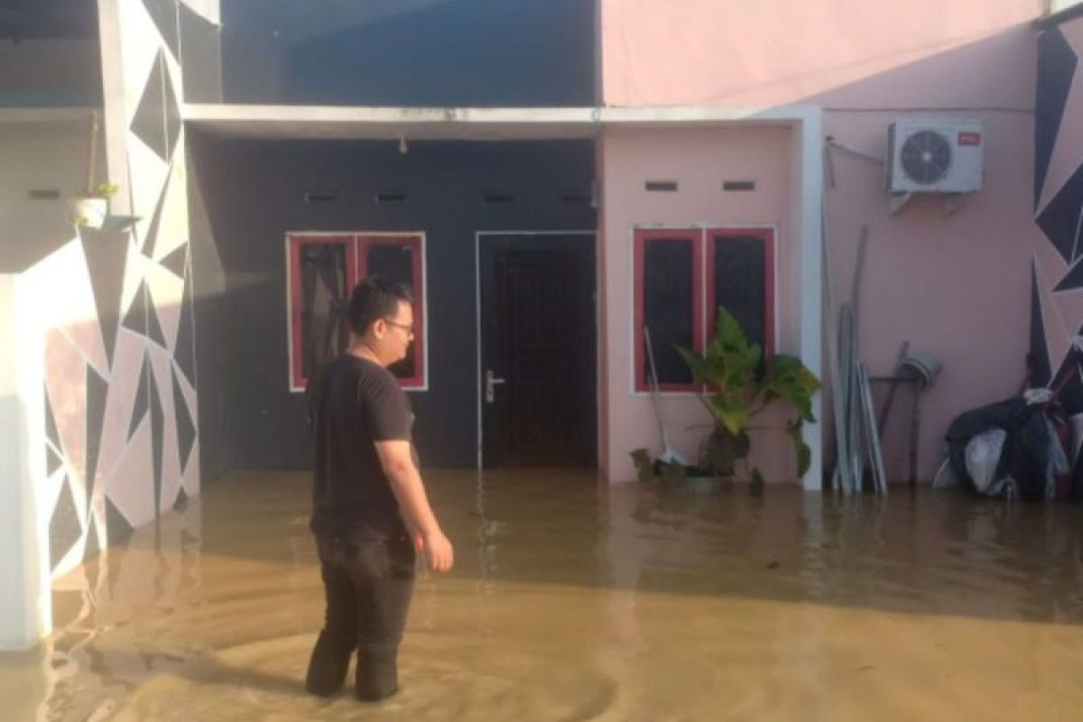 Perumahan Grand Mutiara Indah 3 Dilanda Banjir Berkali Kali.. - ANTARA ...