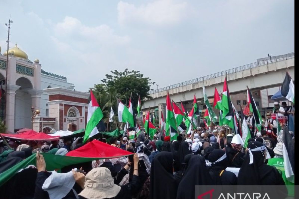 BG Kesehatan antisipasi dehidrasi peserta solidaritas  Palestina