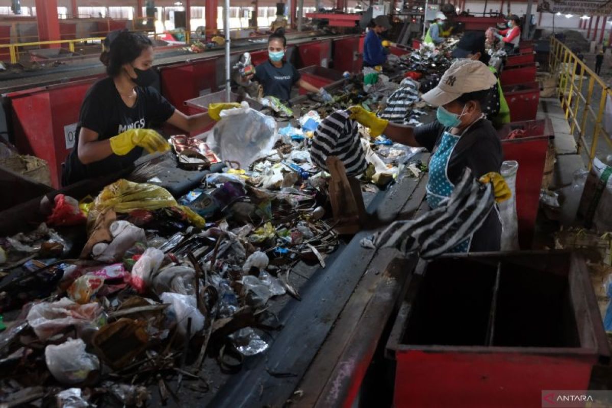 Aktivis kecewa isu sampah luput jadi topik perdebatan calon wapres