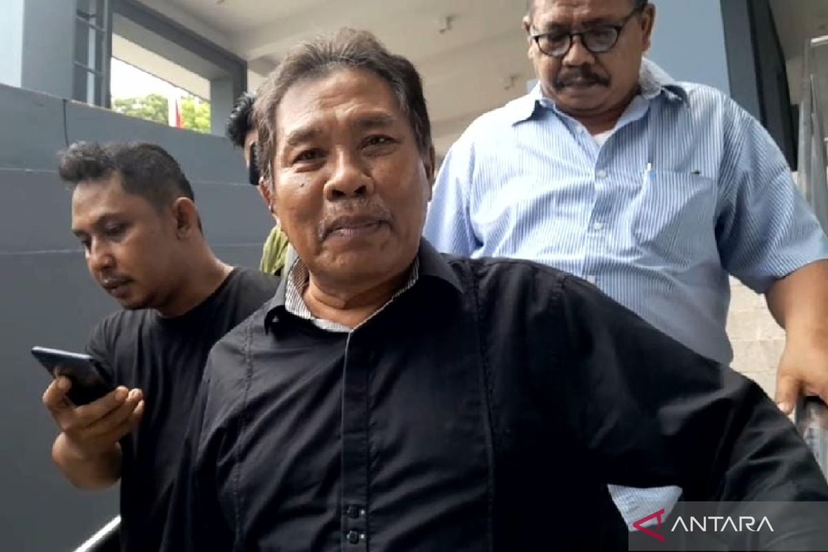 Kejati NTB memeriksa mantan bupati Lombok Barat terkait kasus aset LCC