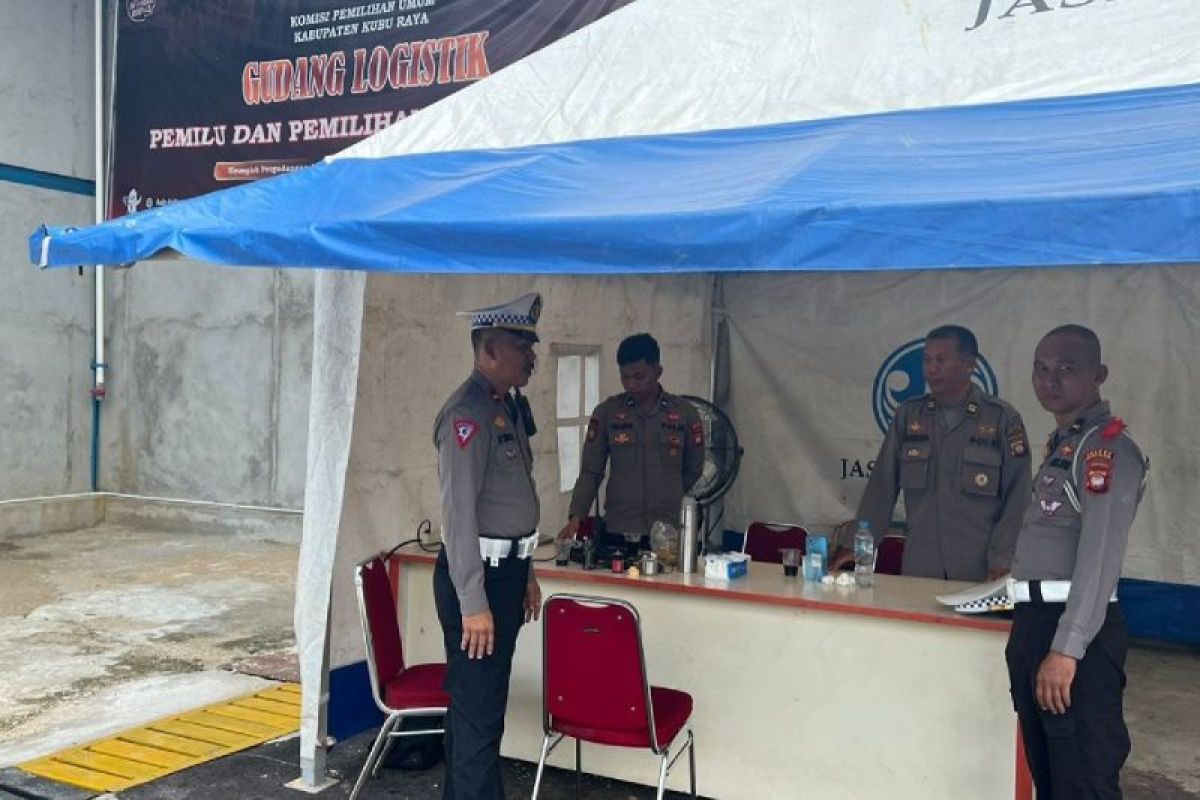 Polisi dan KPU Kubu Raya awasi gudang logistik dengan 11  CCTV