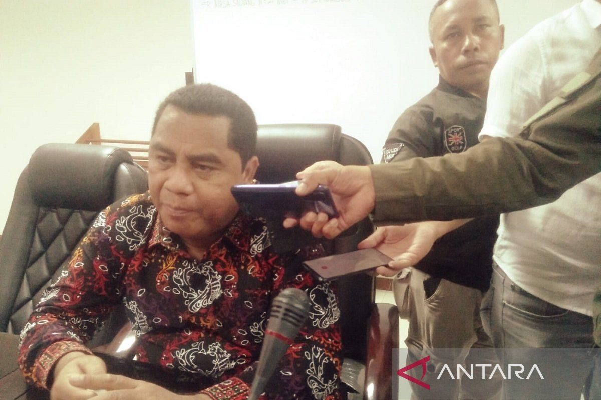 Pelantikan anggota PAW DPRD  Maluku tunggu SK Mendagri