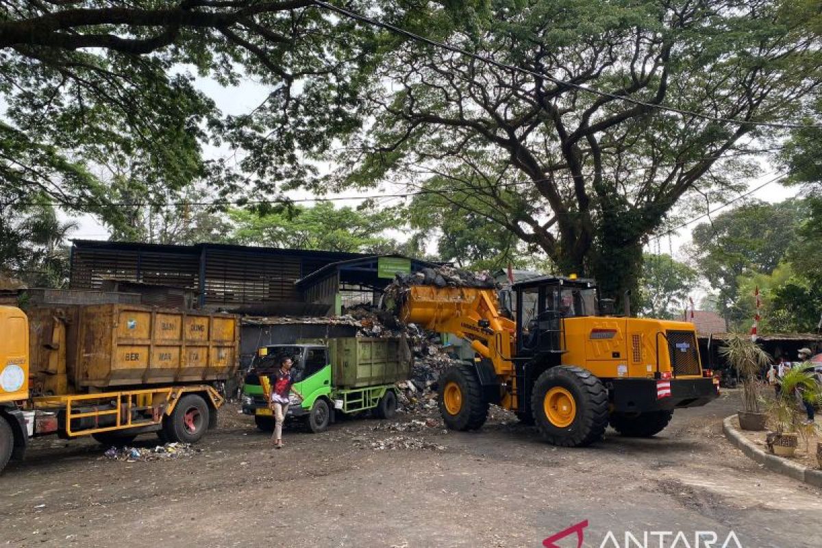 Sampah dari Kota Bandung yang masuk ke TPA Sarimukti telah berkurang