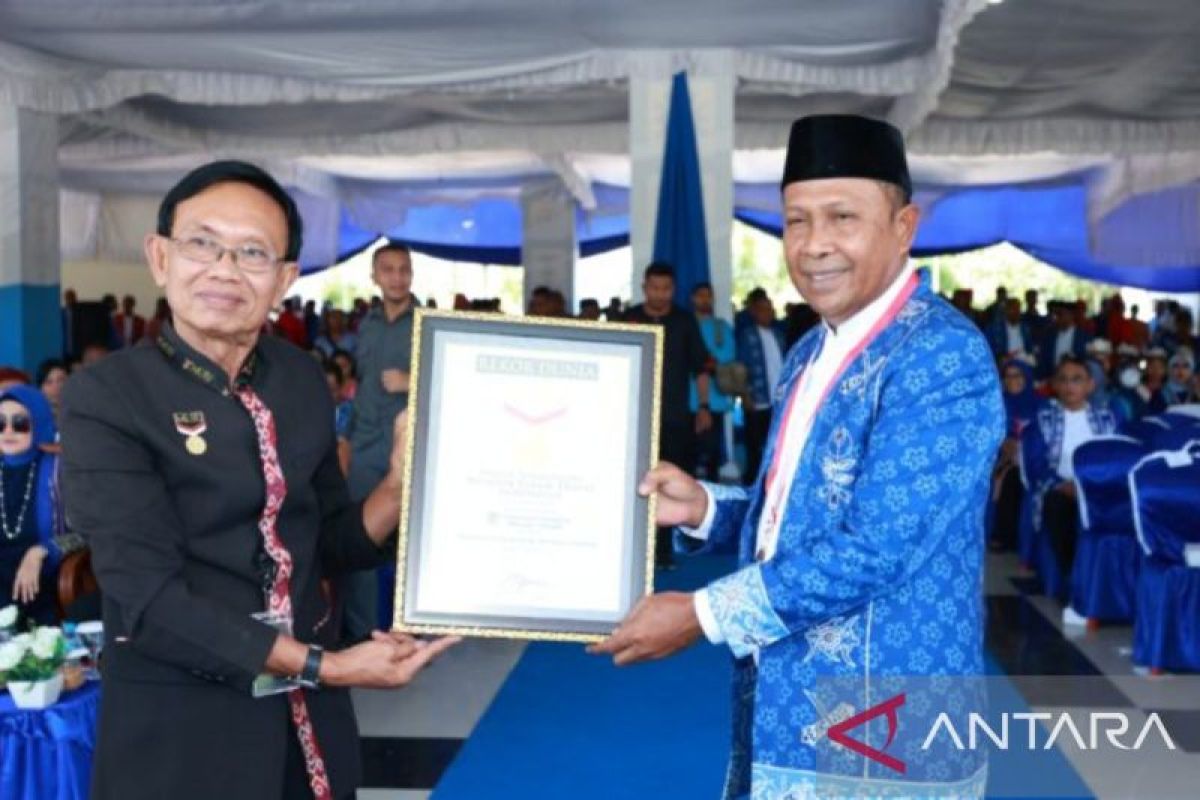 Pemkab Maluku Tengah raih  rekor MURI  tari Maku-maku terbanyak