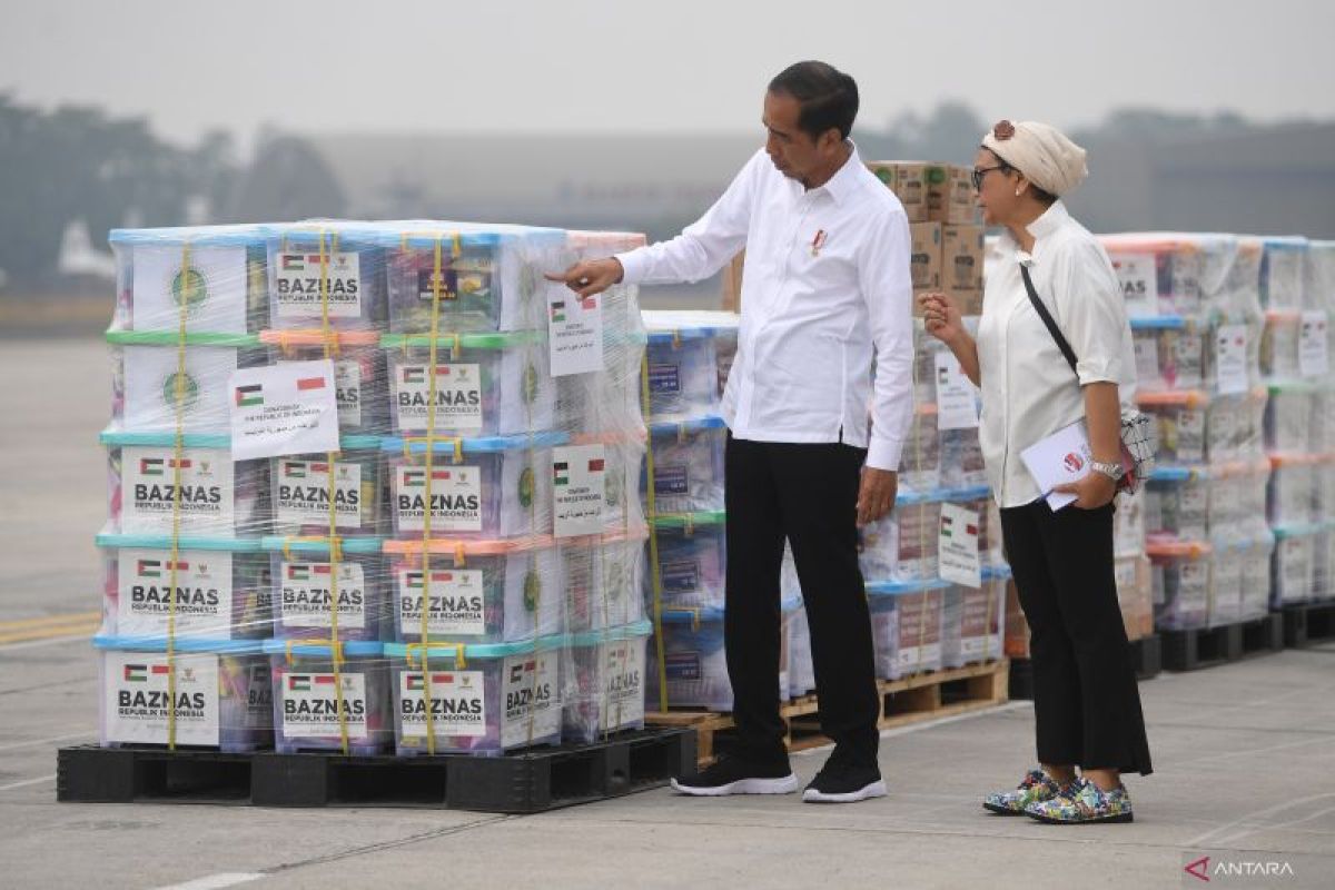 Menlu Retno: Satu keluarga WNI belum bisa dievakuasi