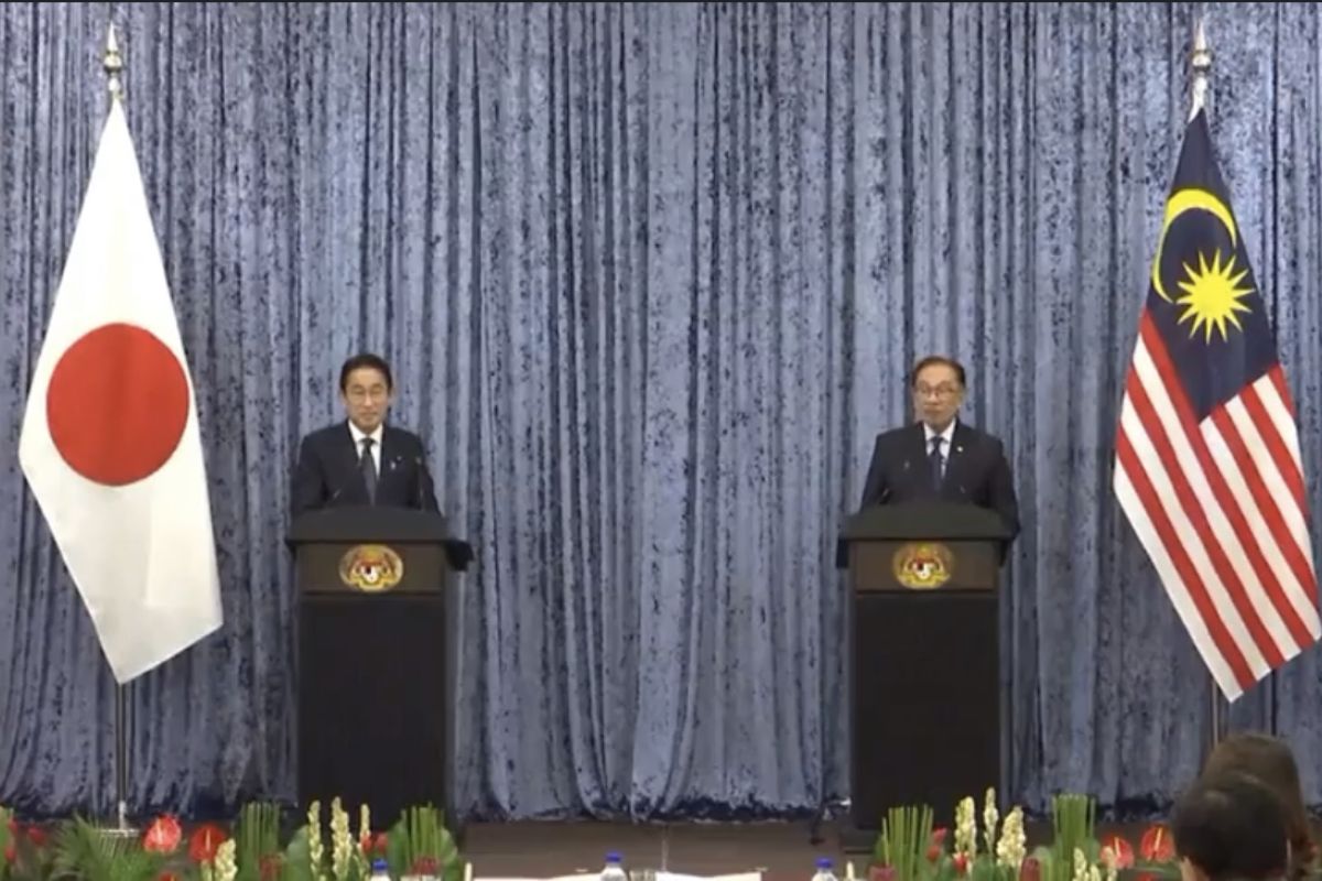 Anwar bertemu  PM Jepang bahas banyak hal, dari investasi hingga Gaza