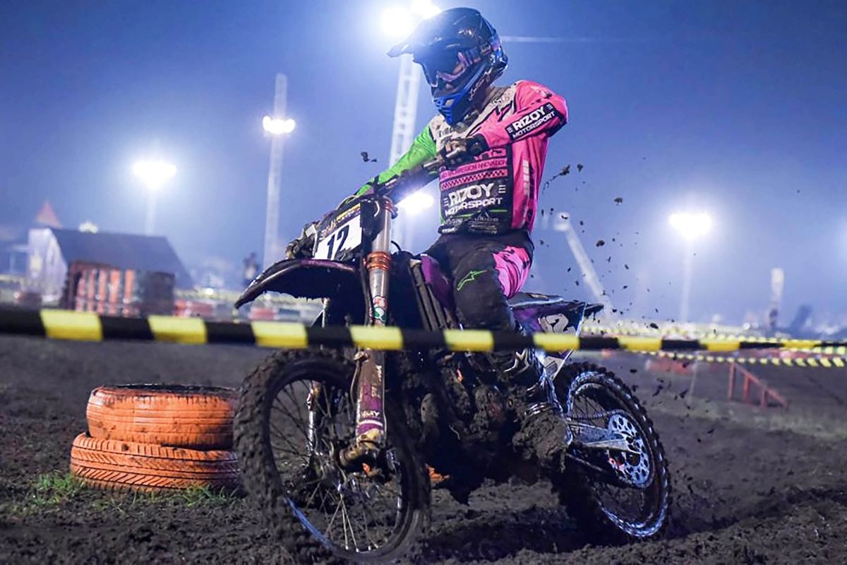 Pebalap Lantian Juan juara umum kejuaraan motocross Trial Game Dirt