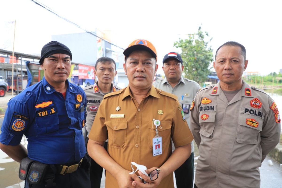 Antisipasi banjir, BPBD Tangerang siagakan personel hingga perahu karet