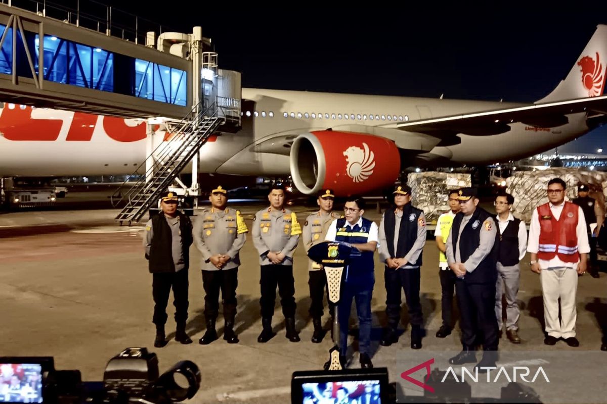 Egyptian Red Crescent delivering Indonesia's aid for Palestine to Gaza