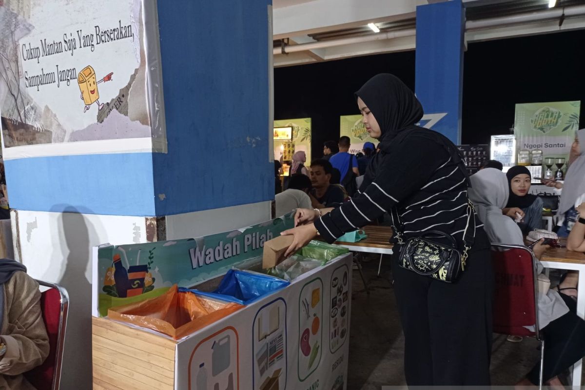 YLM- Kalla edukasi masyarakat kenali jenis sampah di Makassar