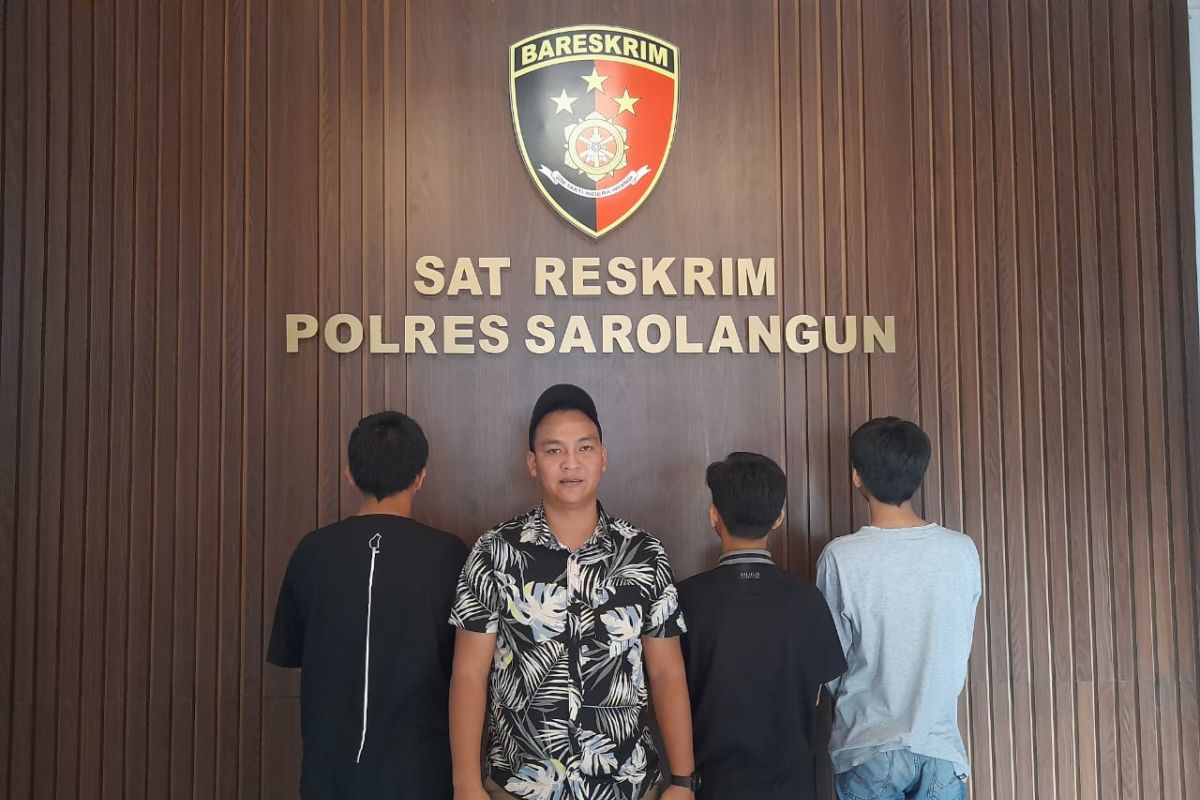 Tiga pelaku penganiayaan siswa dan guru di Mandiangin serahkan diri ke polisi