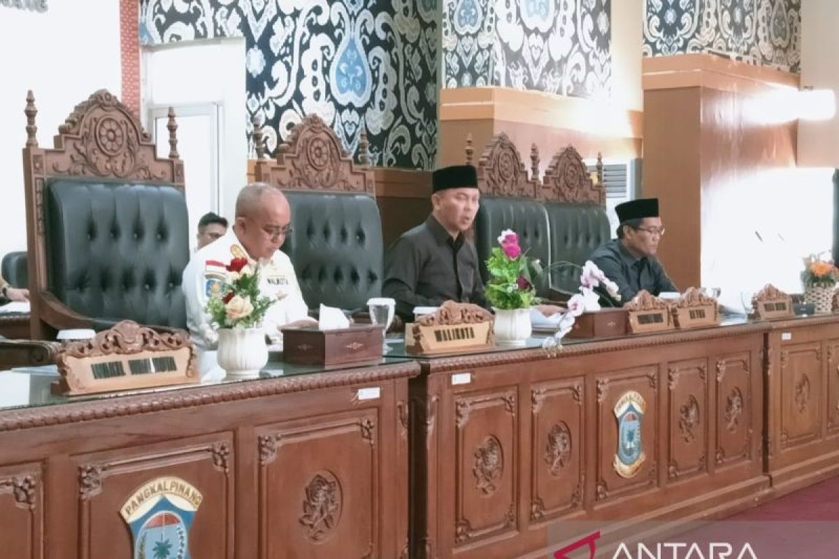 Ketua DPRD Pangkalpinang Pimpin Paripurna Penyampaian Tiga Raperda