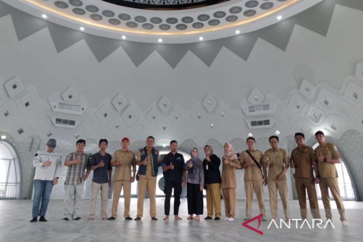 Pembangunan Masjid Agung Kubah Timah Pangkalpinang telah rampung