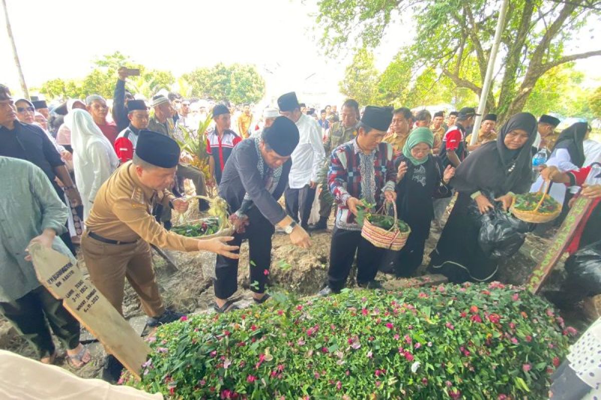 Satono kenang almahrum Mantan Bupati Sambas Burhanuddin A Rasyid