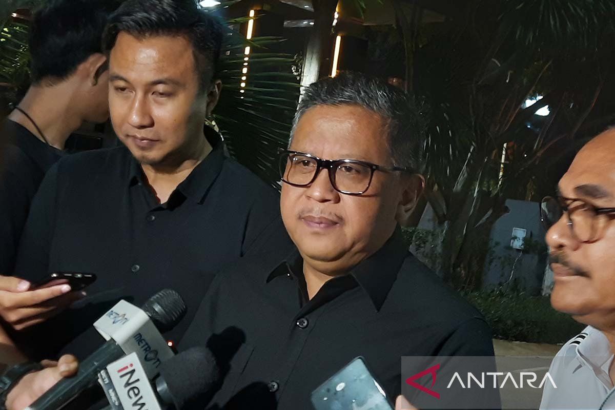 Hasto: PDIP beri Bobby karpet merah maju Pilwakot Medan 2020