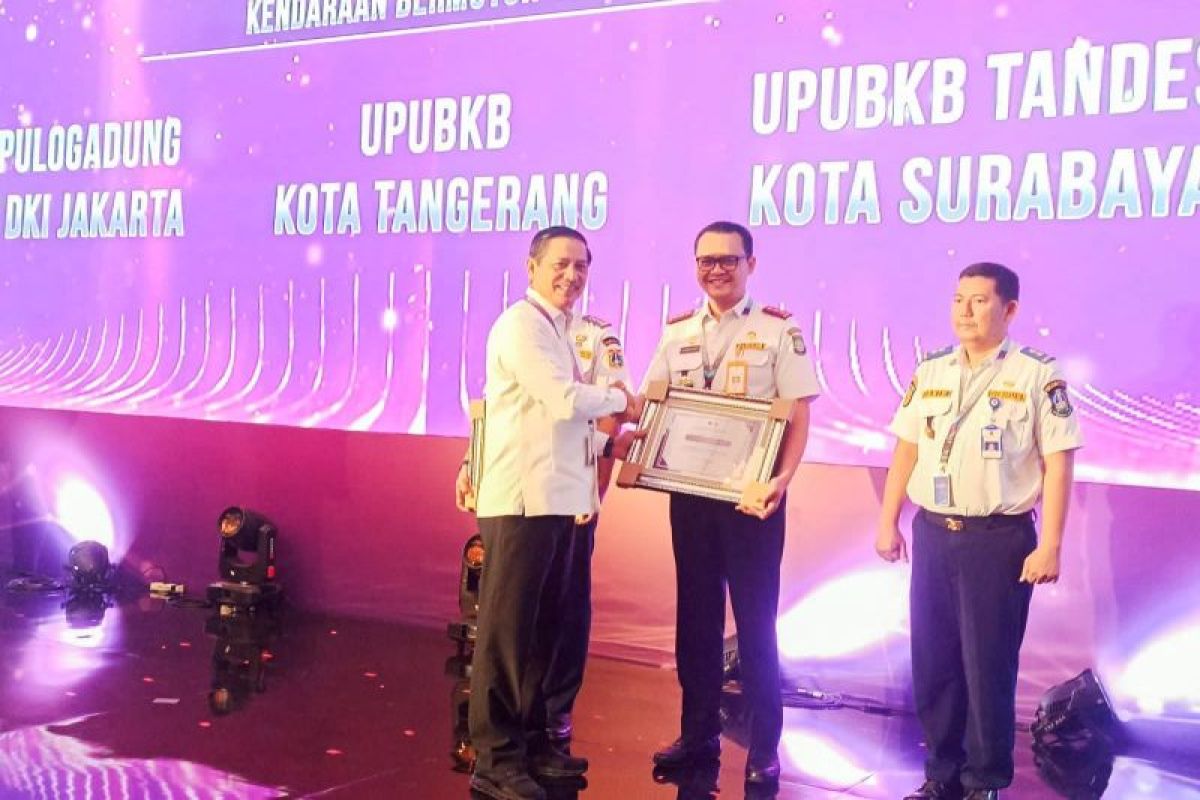 Aplikasi e-kir Kota Tangerang dapat penghargaan dari Kemenhub