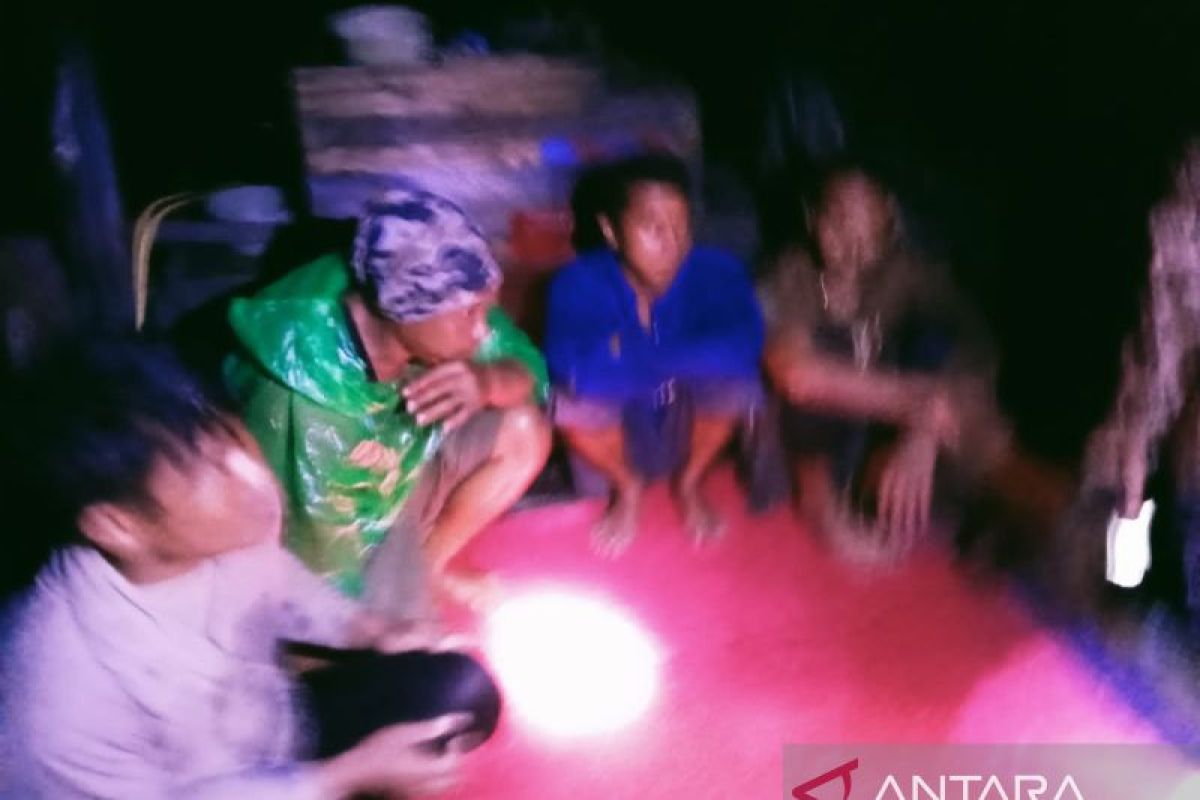 Polres Bangka Barat tangkap tujuh penambang liar di Keranggan