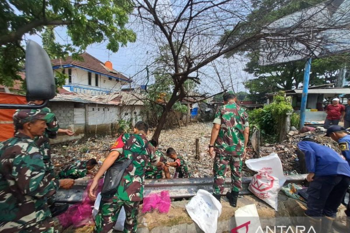 Sampah di Simpang Ciawi Bogor beratnya capai 35 ton