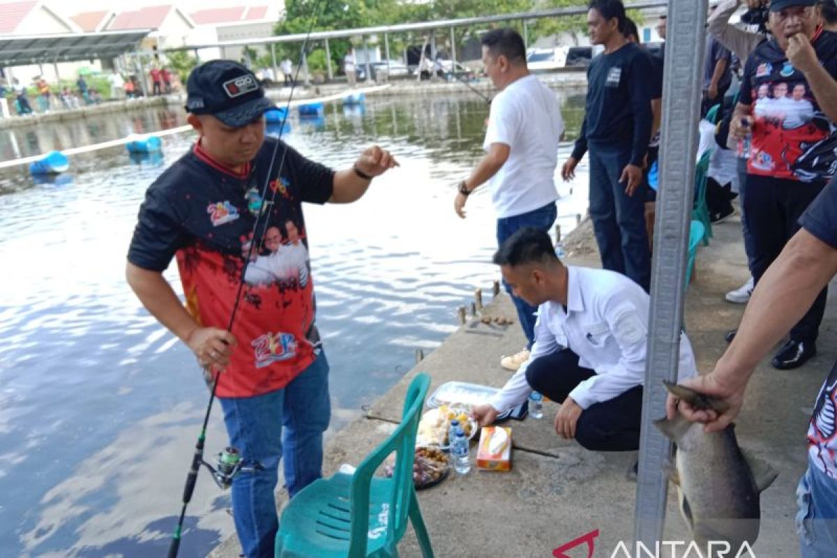 Para pemancing ramaikan rangkaian Hari Jadi Pangkalpinang Ke-266 Tahun, Wako Molen pesankan semangat kebersamaan