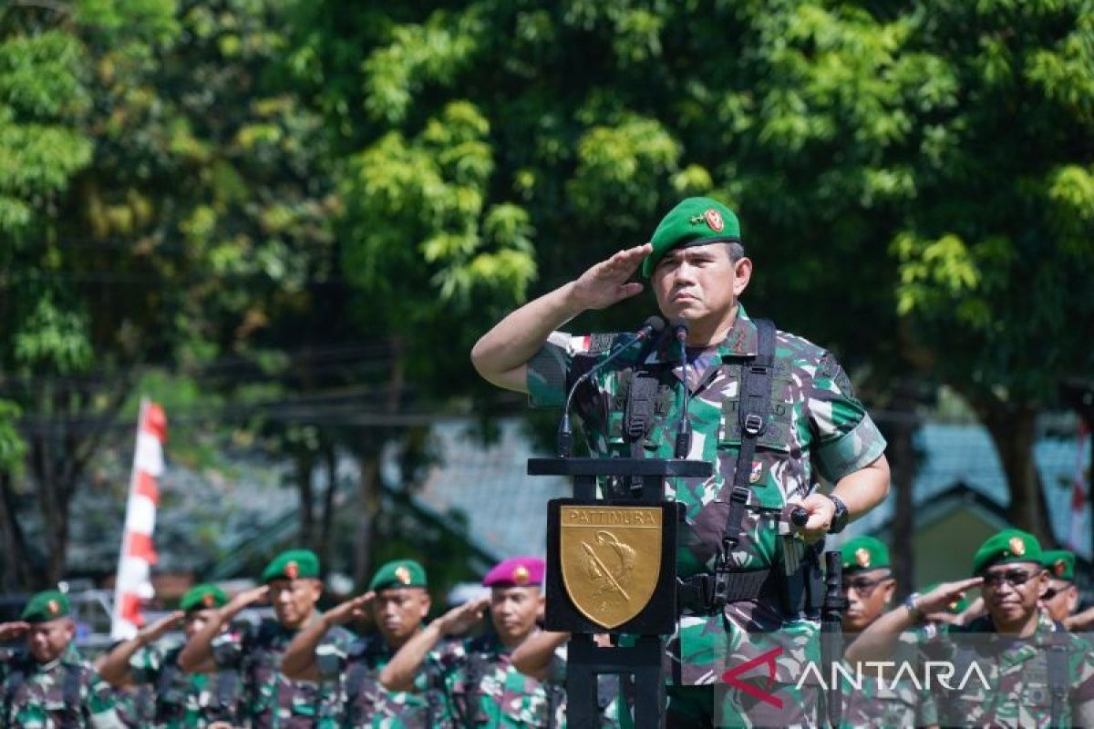 Pangdam Pattimura tegaskan prajurit terlibat politik praktis keluar dari TNI