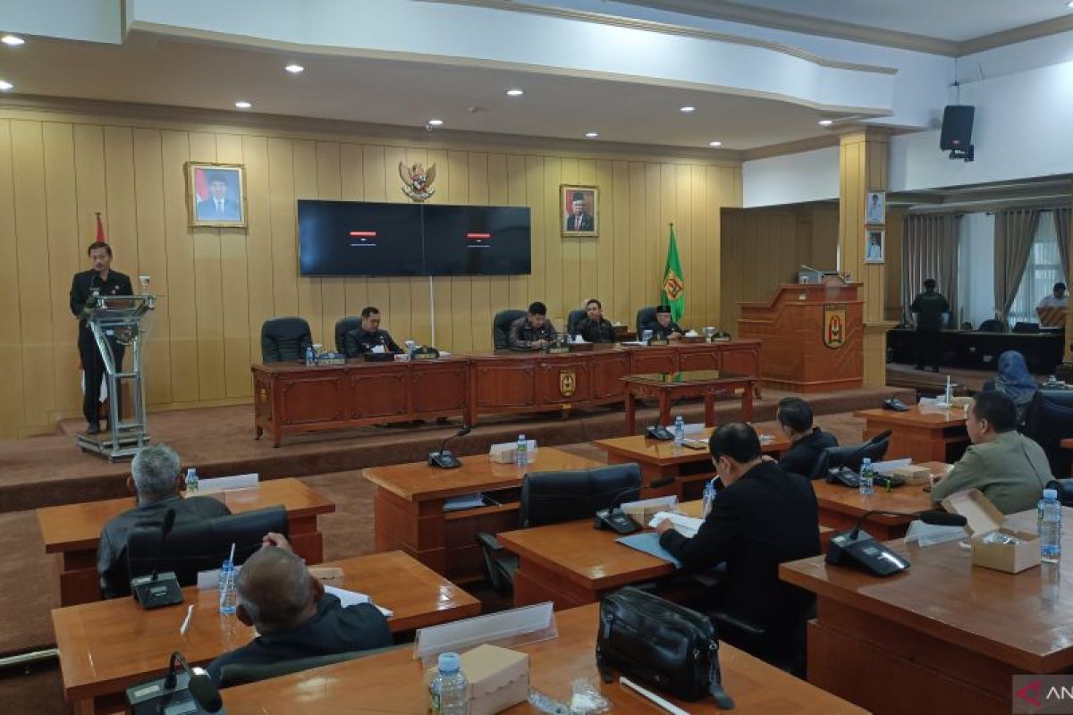 Kalsel kemarin, APBD Banjarbaru 2024 disahkan hingga Ketua BAAS nasional awasi stunting