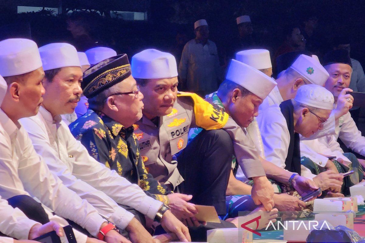 Polda Jateng - Kodam Diponegoro gelar "Doa Bersama untuk Negeri"