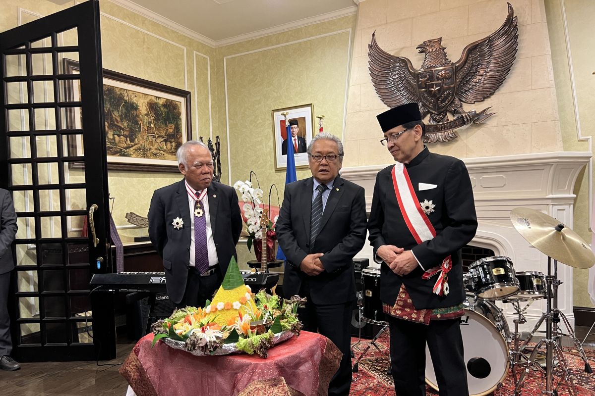 Pemerintah Jepang beri anugerah bintang jasa ke tiga tokoh Indonesia