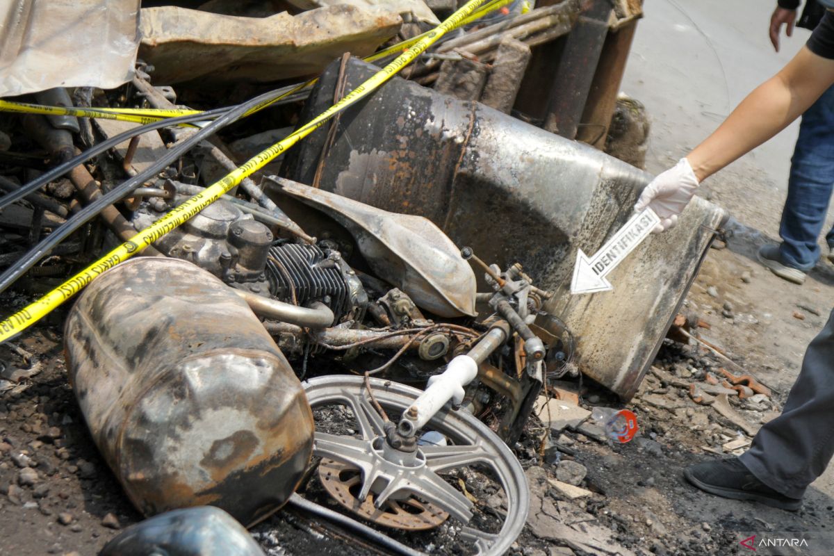 Saksi kasus empat motor terbakar di RPTRA Kembangan diperiksa