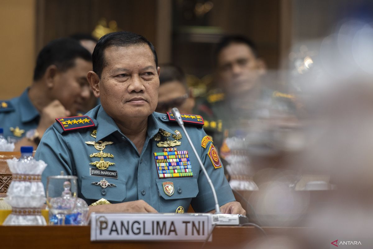Panglima TNI rotasi 105 perwira tinggi, termasuk pejabat BIN