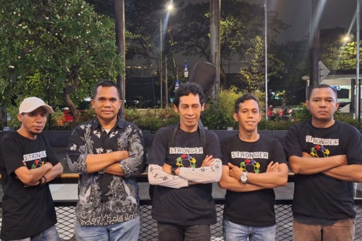 Dukung kinerja Polri, Stronger Band rilis lagu "Om Polisi"