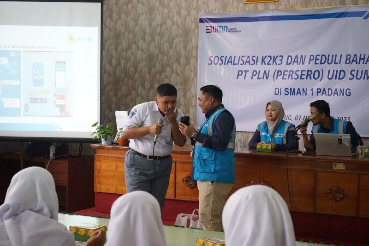 Musim penghujan, PLN tingkatkan Pemahaman K2 di SMA Negeri 1 Padang