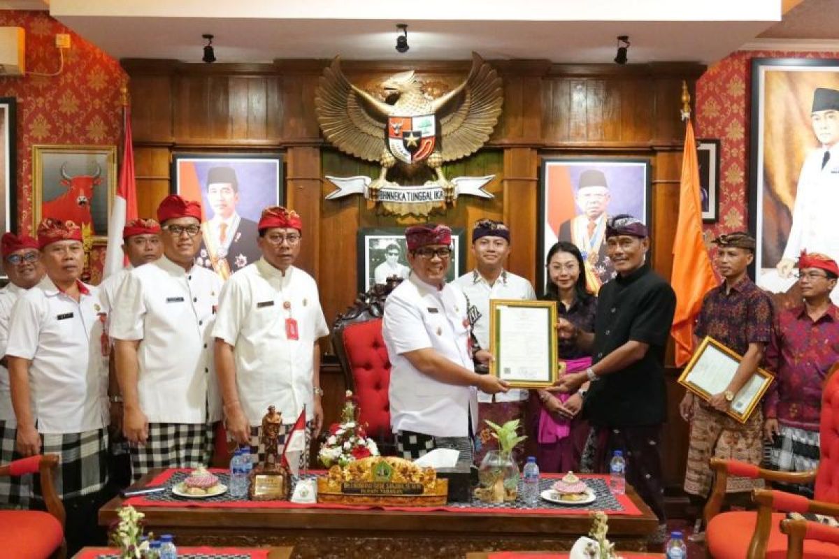 Bupati Tabanan apresiasi BEM Udayana mendata budaya setempat