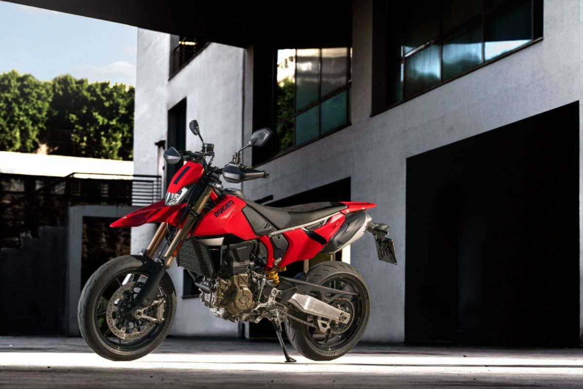 Ducati kenalkan Hypermotard 698 Mono dengan silinder tunggal