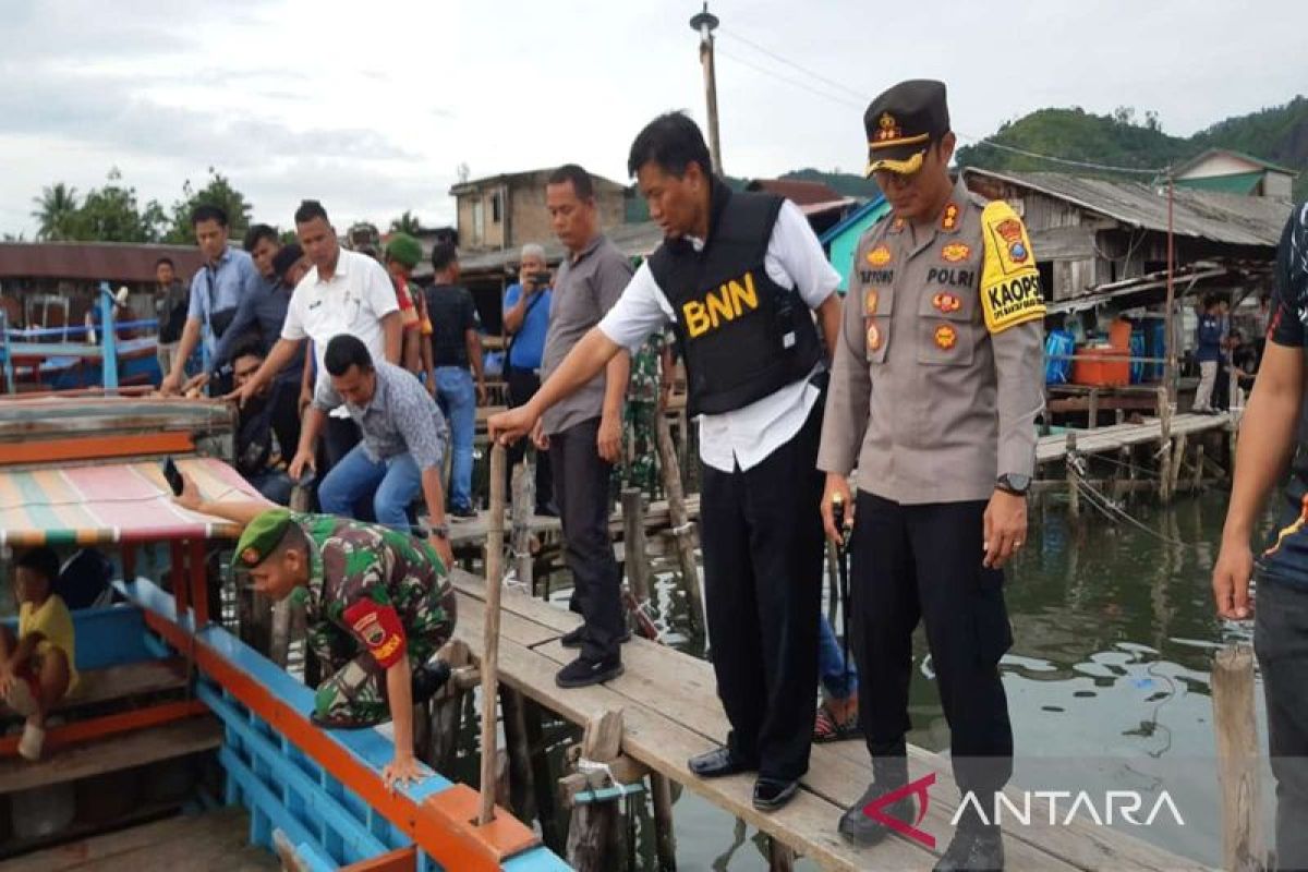 Polres Sibolga  gerebek tiga lokasi markas narkoba