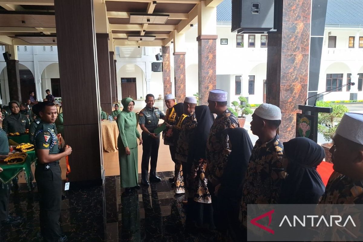 Pangdam IM Aceh hadiahkan umroh Hadiah umrah untuk Babinsa terbaik