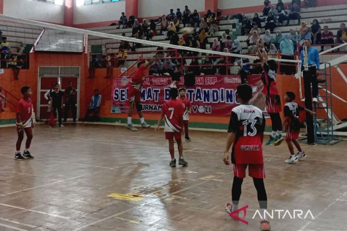 Banyumas  siapkan bibit atlet voli melalui Piala Kadindik 2023