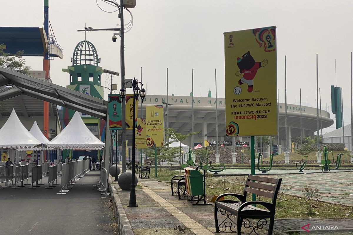 Piala Dunia U-17,  Stadion Si Jalak Harupat dilengkapi tangga darurat