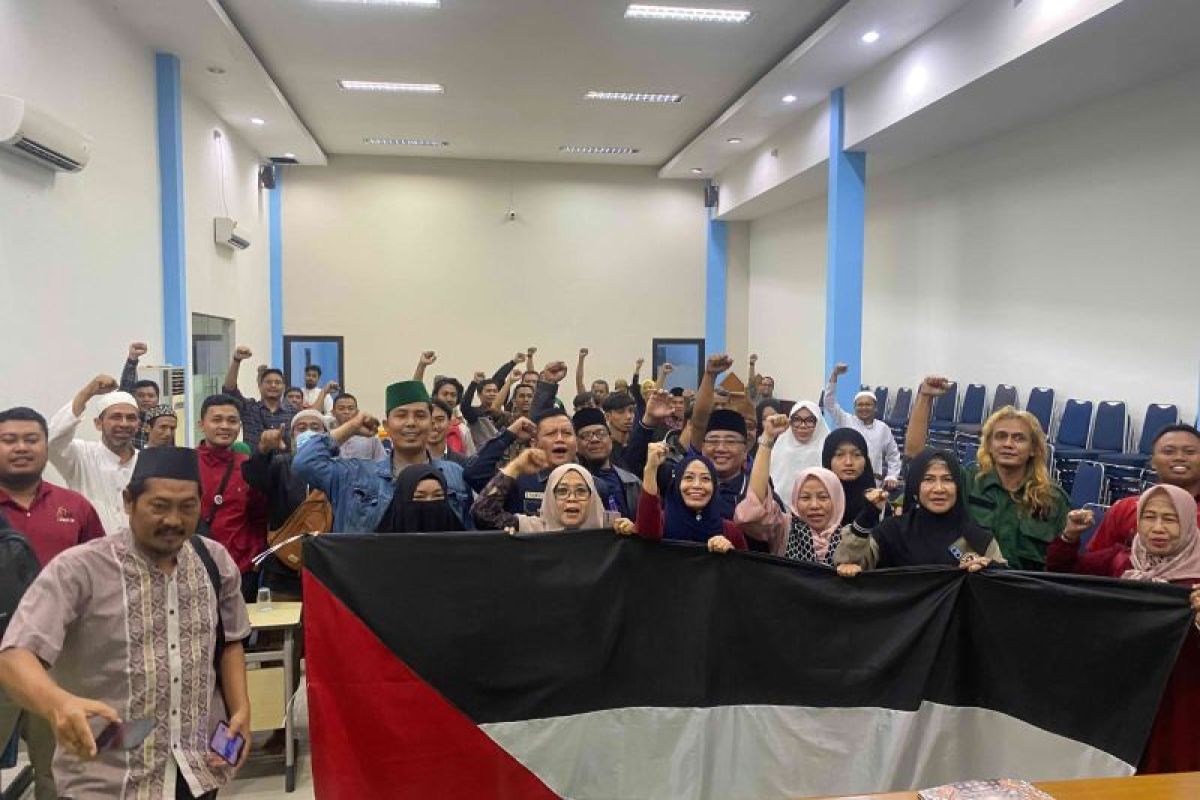 LHKP Muhammadiyah Surabaya gelar aksi damai bela Palestina