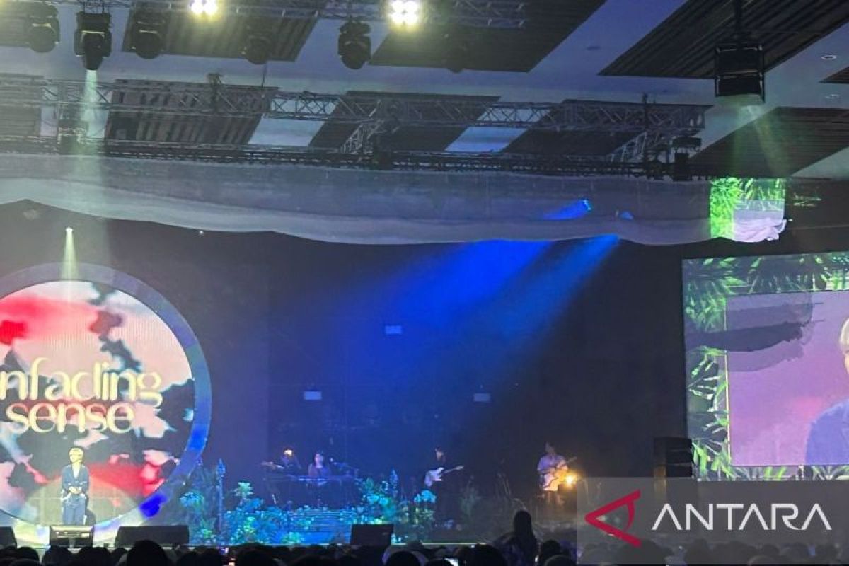 Yesung Suju buka konser solo di Jakarta dengan lagu "Scented Things"