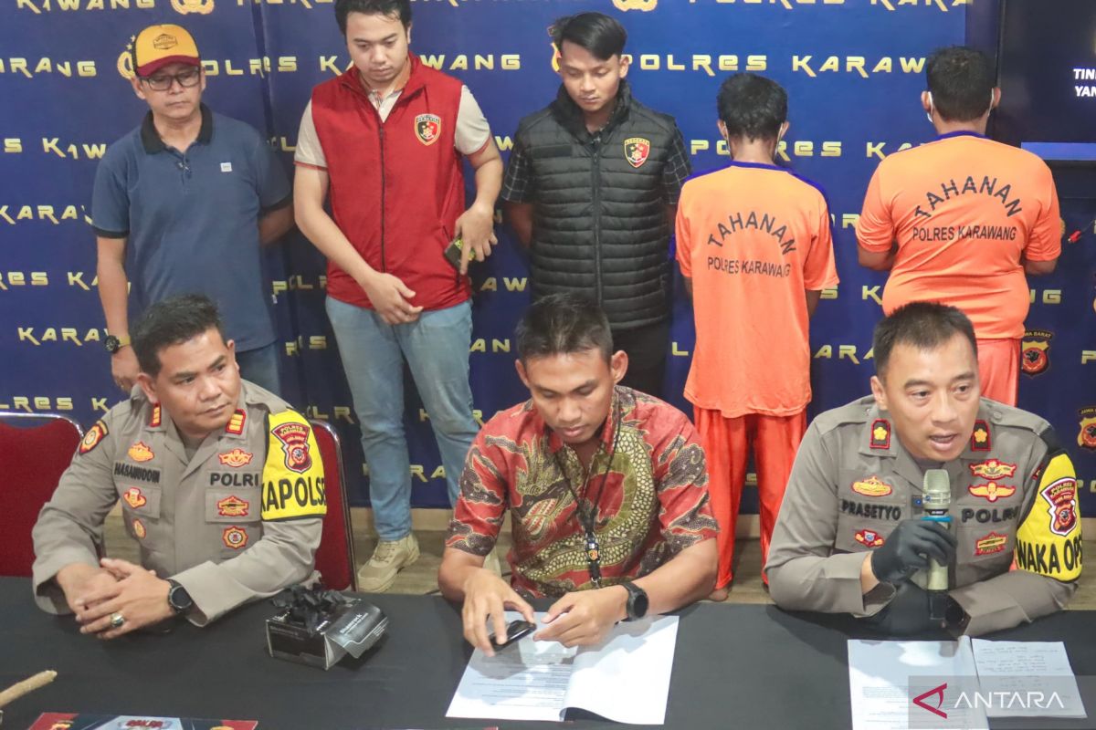 Polisi Karawang bekuk dua orang dukun palsu pengganda uang pembunuh pegawai RSUD
