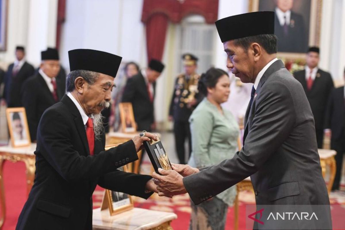 Raja Klungkung-Bali Ida Dewa Agung Jambe dianugerahkan Pahlawan Nasional