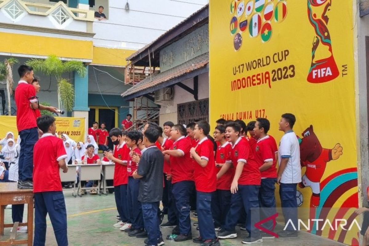 SMP Muhammadiyah 2 Surabaya gelar lomba yel-yel dukung Timnas