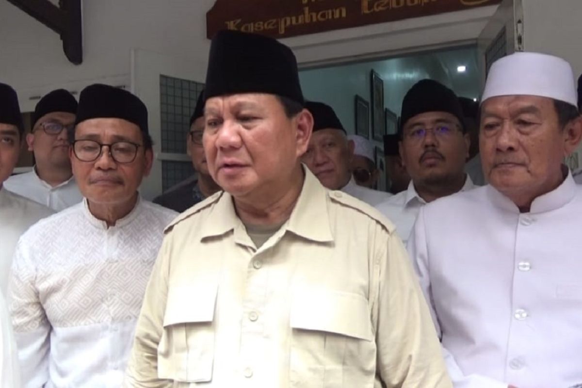 Prabowo ziarah ke makam pendiri NU di  Jombang