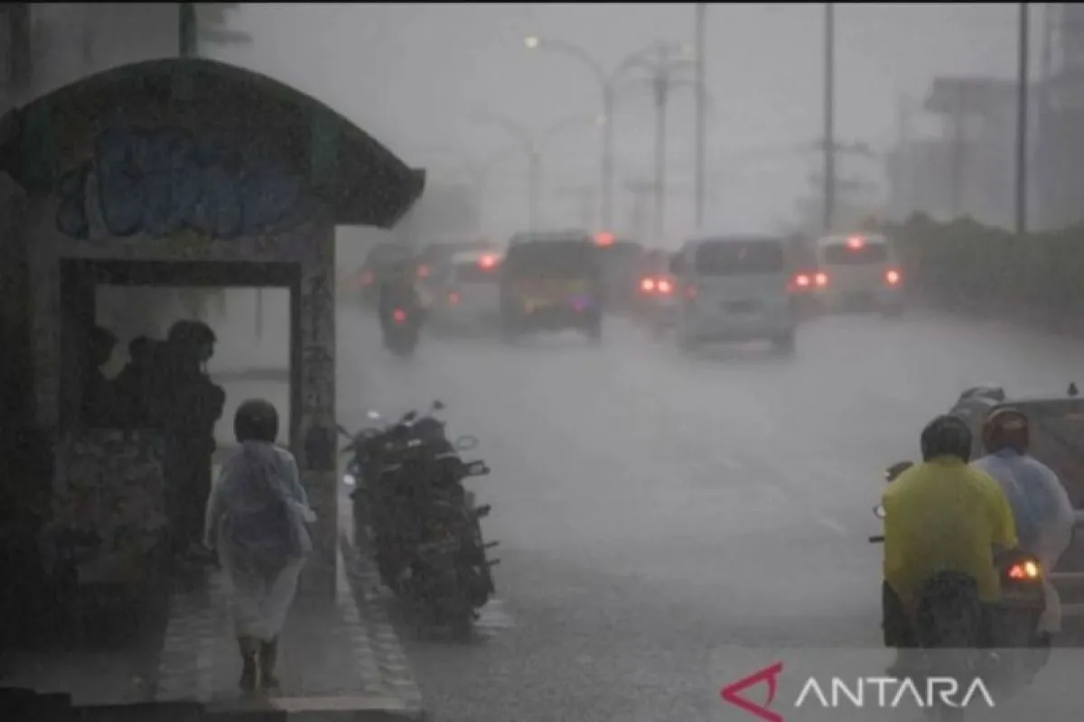 Hujan lebat berpotensi landa sejumlah wilayah di Tanah Air