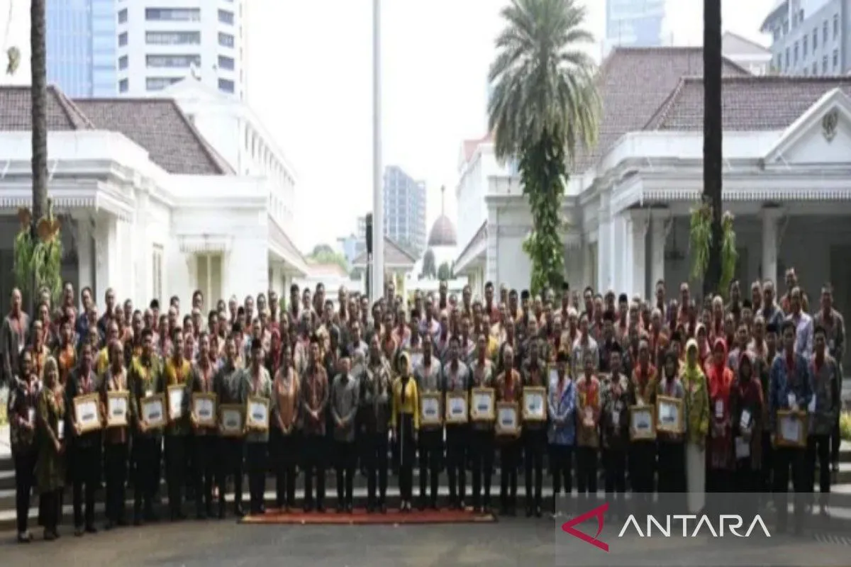 Wapres berikan dana insentif fiskal Rp18,6 miliar ke Tanah Bumbu