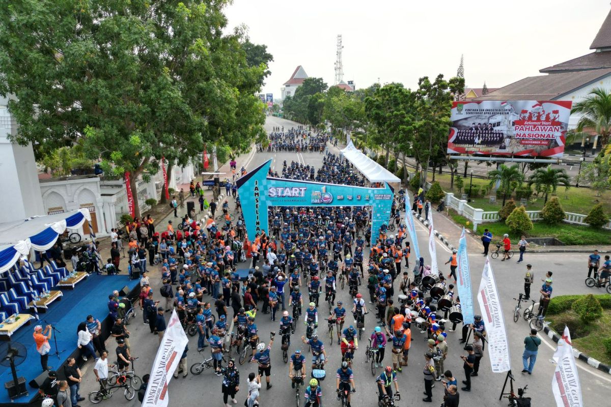 Ribuan pesepeda dalam dan luar negeri ikuti Jamselinas di Batam