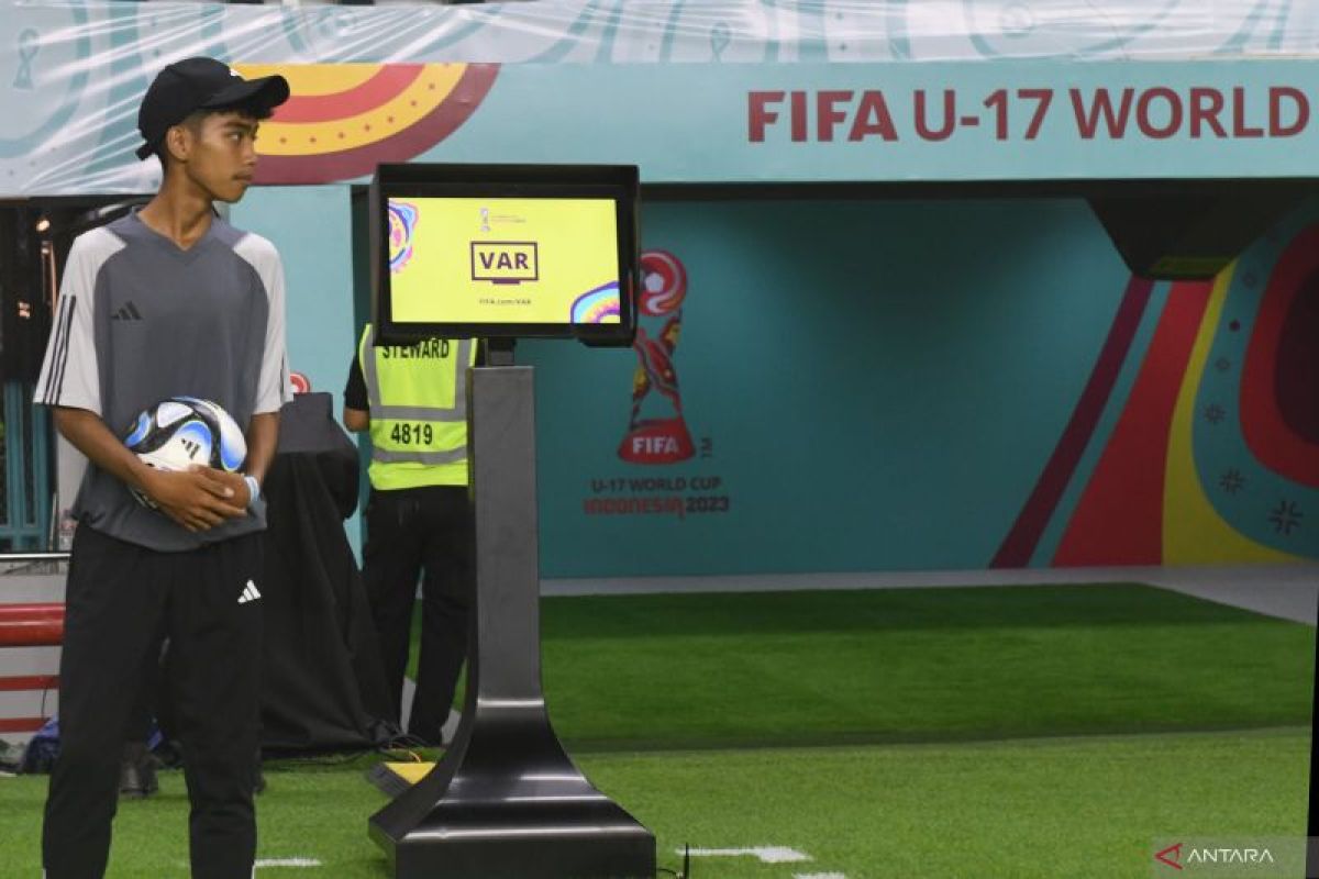 VAR untuk kualitas tinggi pertandingan dan kompetisi sepak bola kita